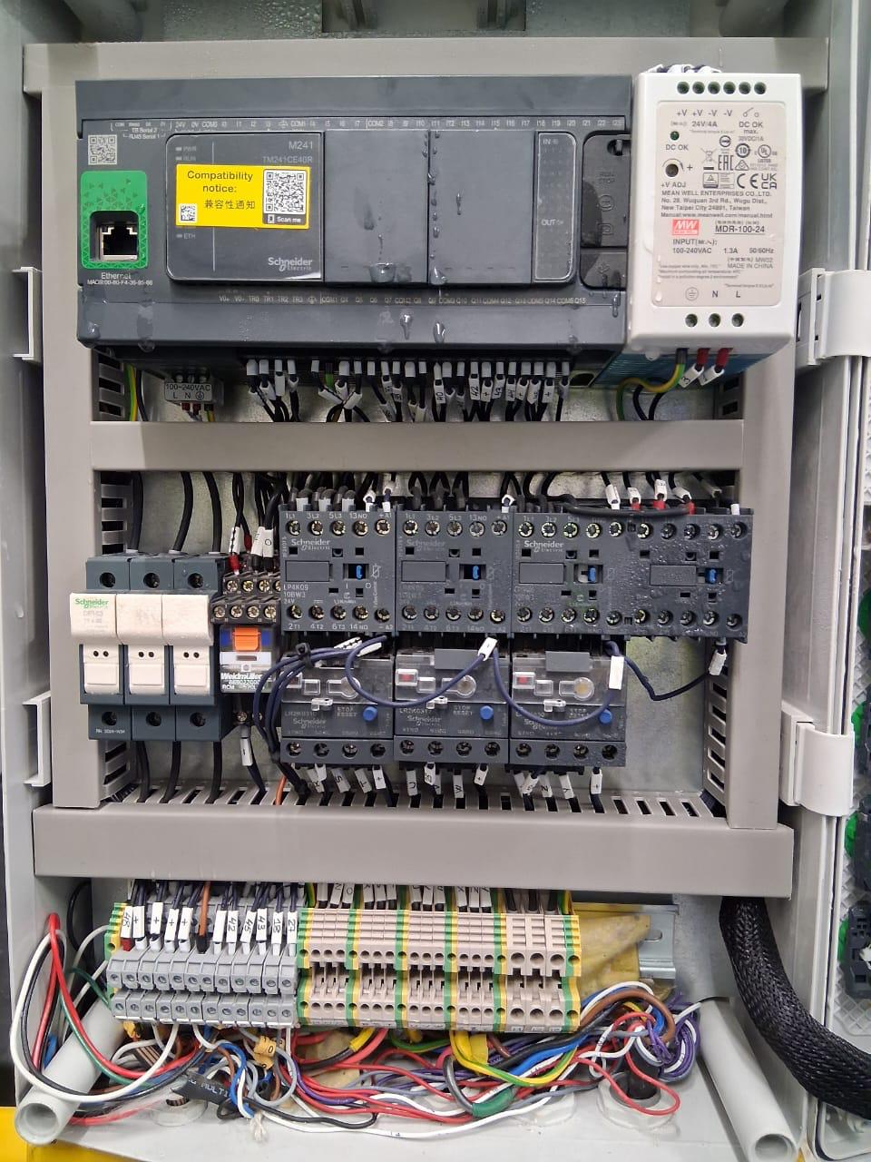 Automatización PLC para muelles de carga en Colombia