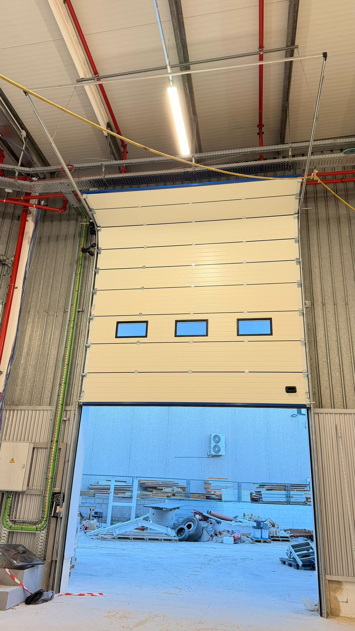 Instalación de puertas frigoríficas industriales